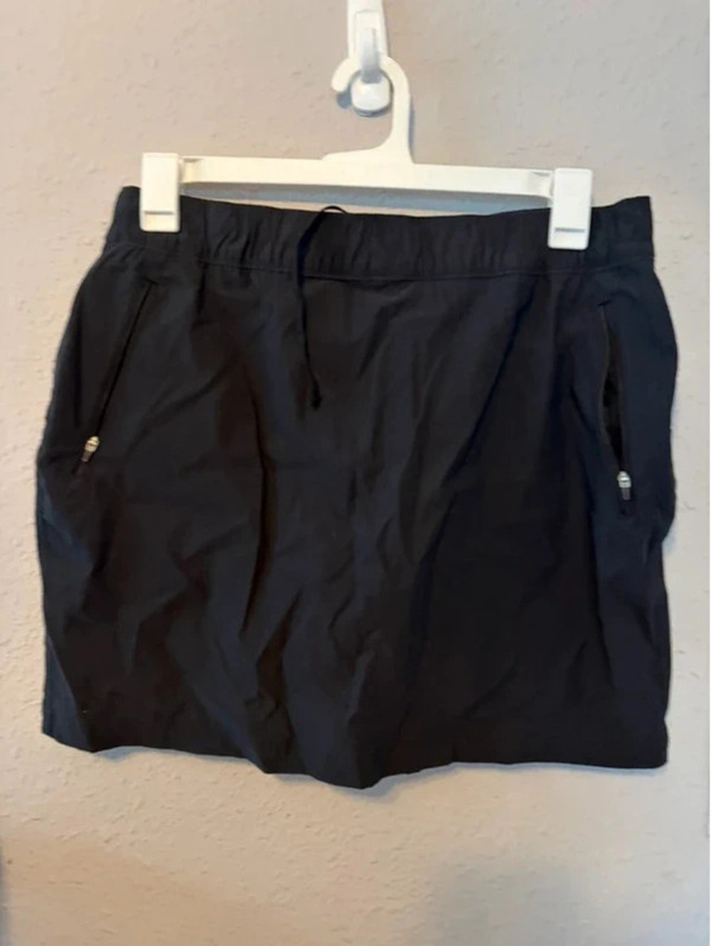 Eddie Bauer black skort size 16